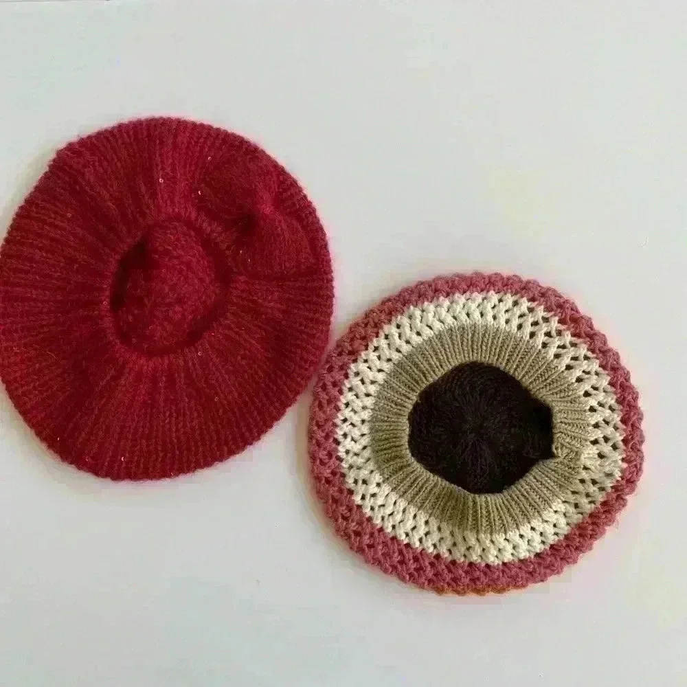 Mother/daughter hat knit beret